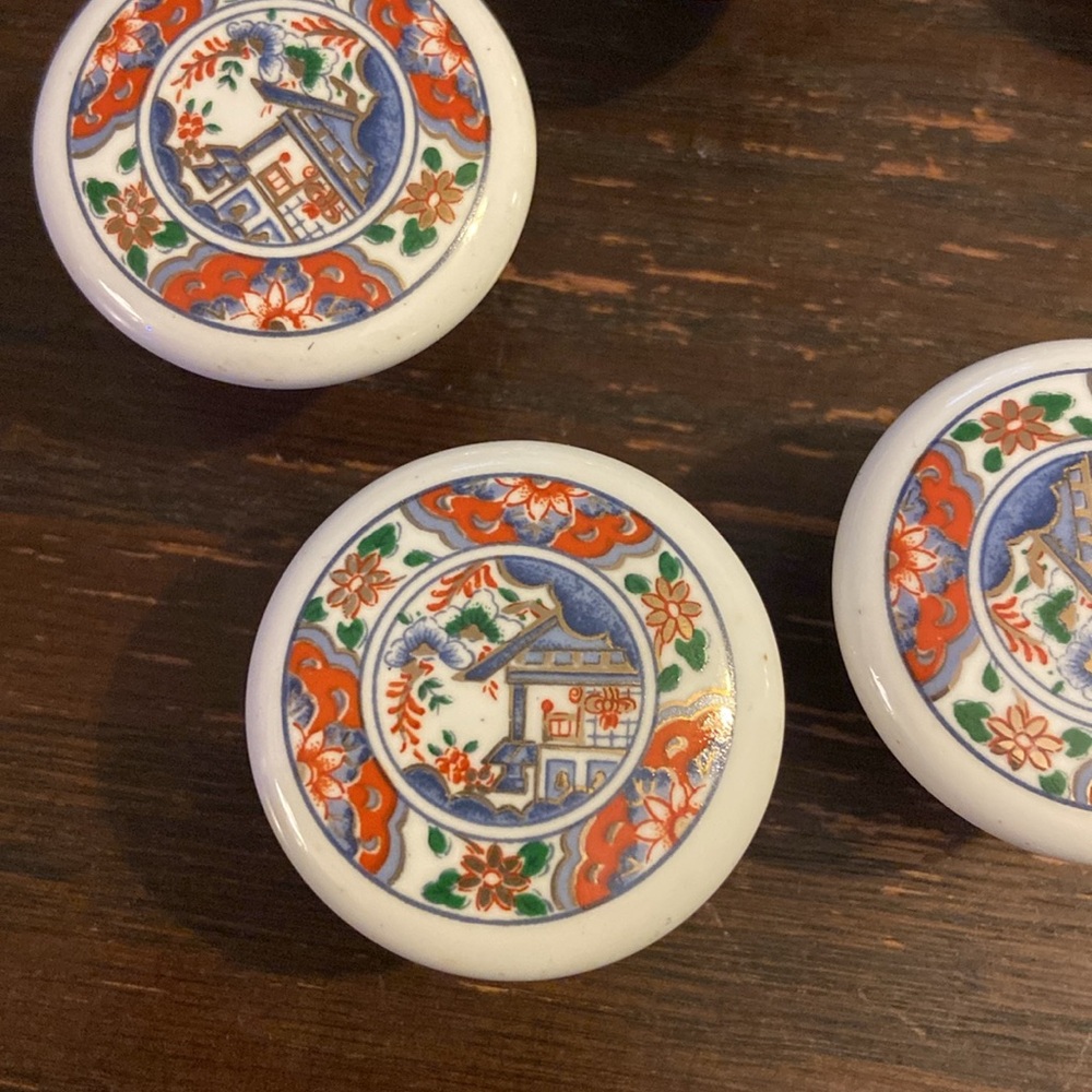 Vintage furniture knobs - Picture 2 of 3